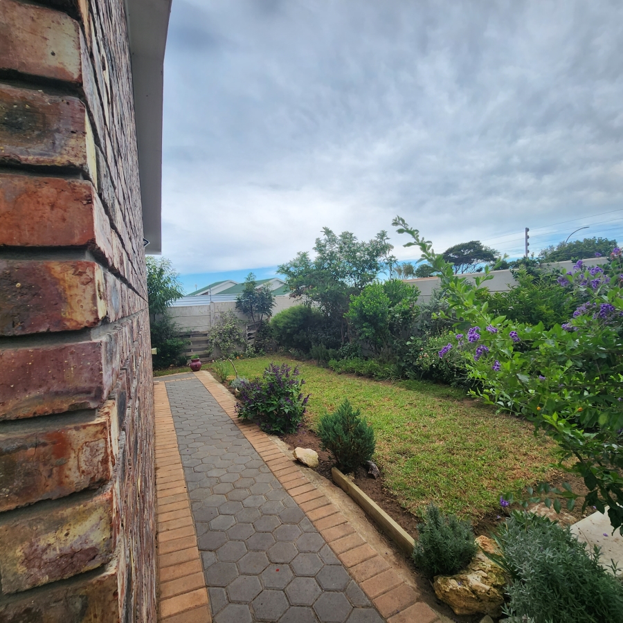 2 Bedroom Property for Sale in Dana Bay Western Cape